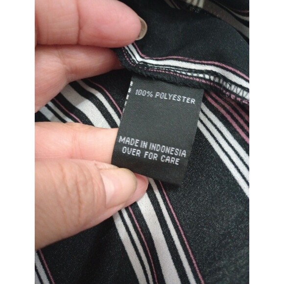 IZ Byer-Ladies Blouse-Black/White/pink striped V-Neck 3/4 Sleeve-w/Button SizeXS - Picture 9 of 12
